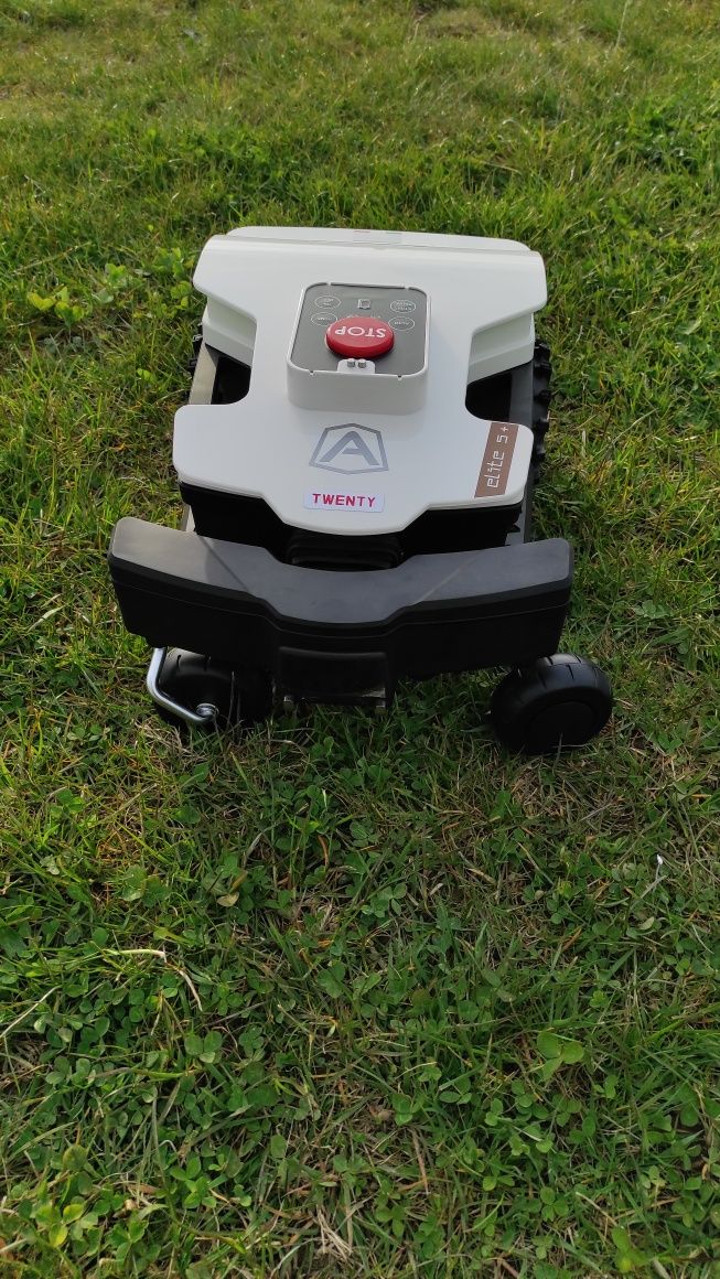 Kosiarka automatyczna Ambrogio Twenty Elite S+ do 1300m2 Robot koszący