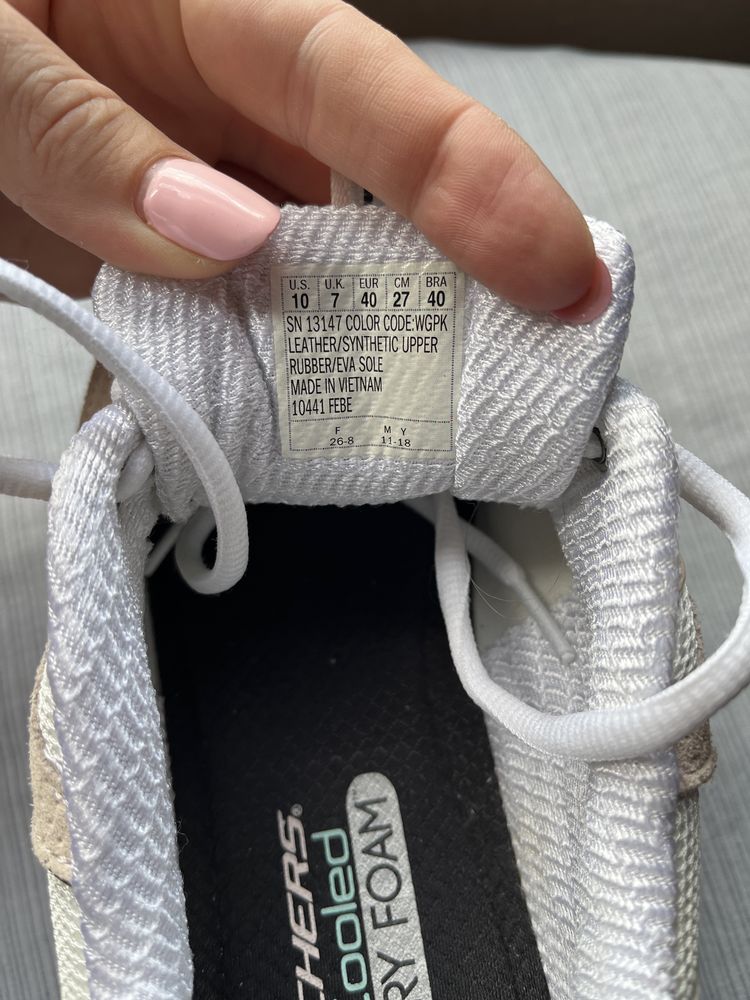 Жіночі кросівки Skechers air cooled memory foam