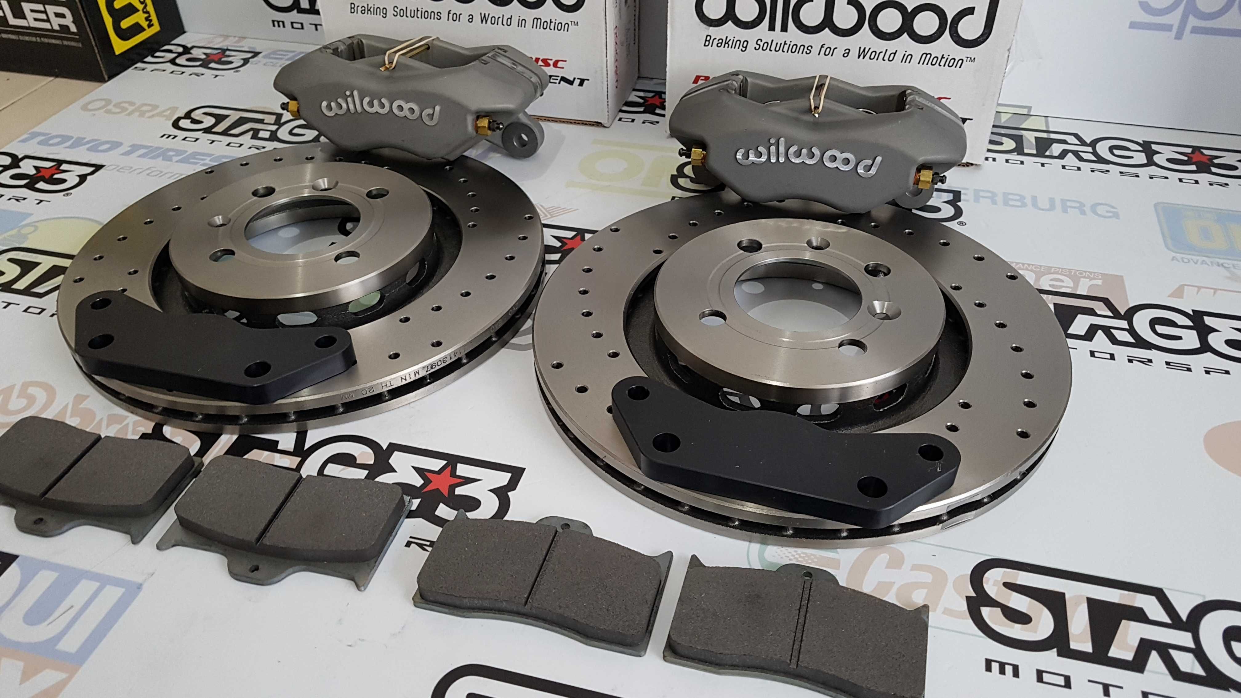 Kit Travagem Wilwood AP EBC Toyota AE86 BMW E30 Nissan S14 GT86