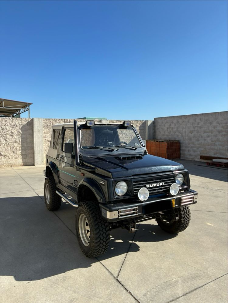 Suzuki Samurai a gasolina