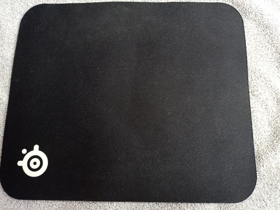 Klawiatura mechaniczna i podkładka pod mysz