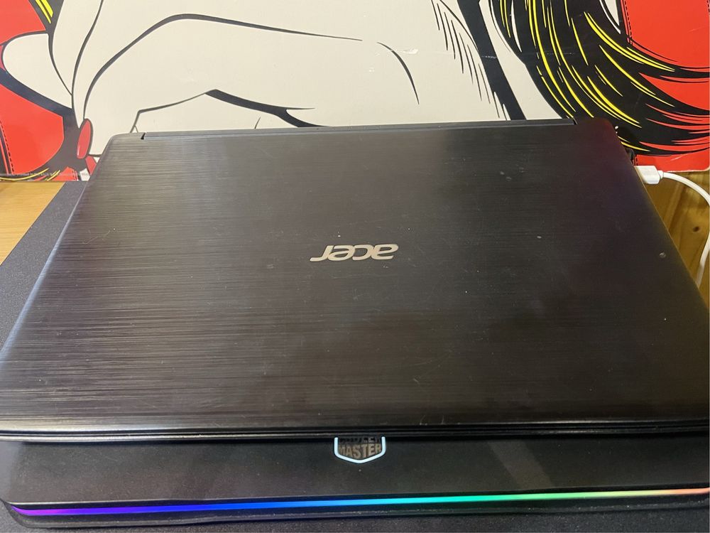 Ноутбук Acer Aspire з коробкою для навчання