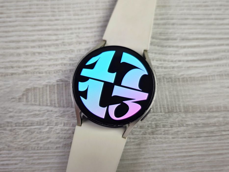 Смарт-годинник Samsung Galaxy Watch6 40mm LTE Gold (SM-R935U)
