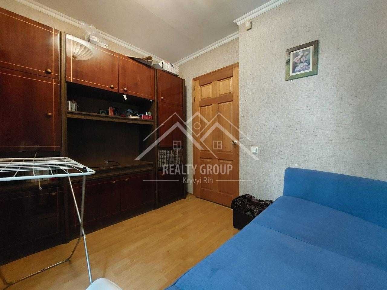 Продаж 4к з меблями та технікою у ЦМ р-ні поряд із парком Мершавцева