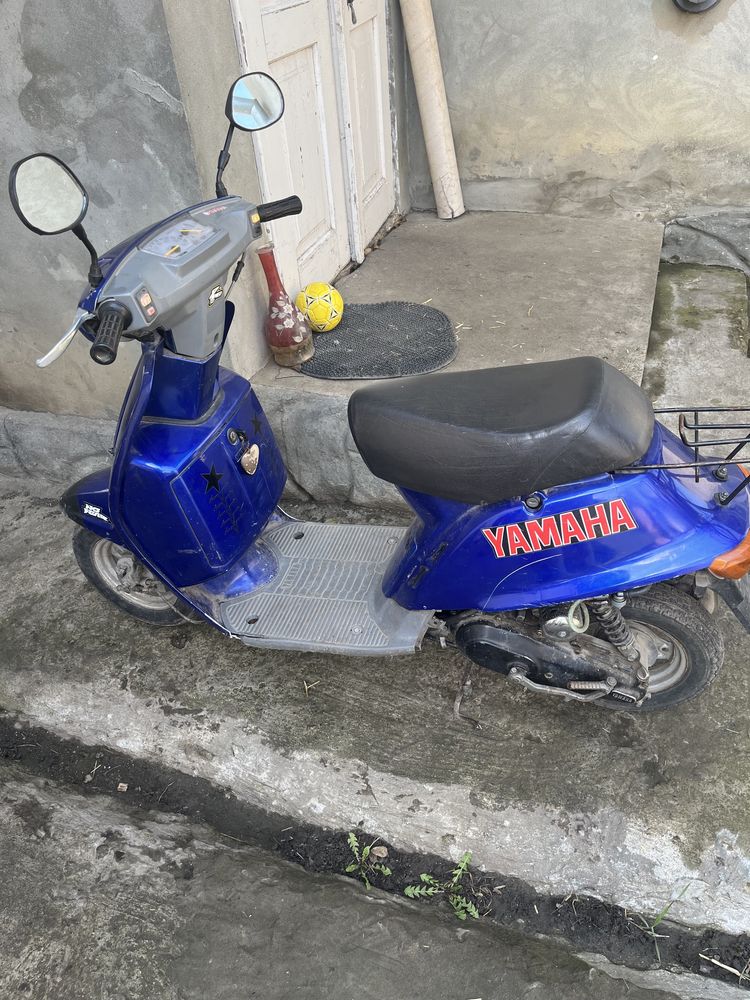 Скутер Yamaha mint