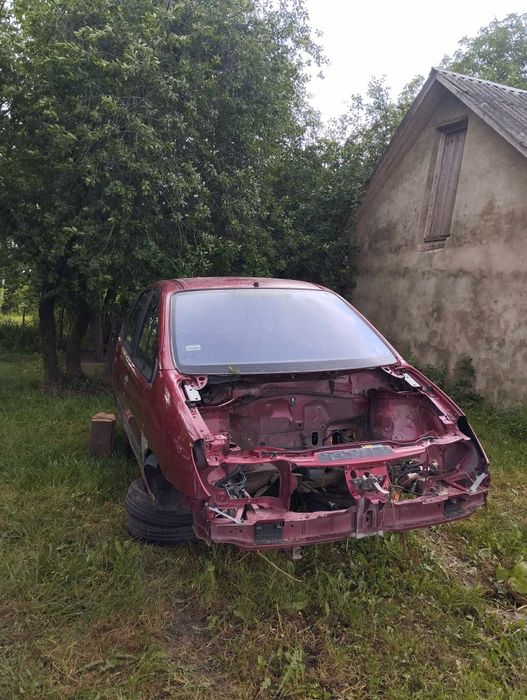 Запчастини  рено  сценік 1