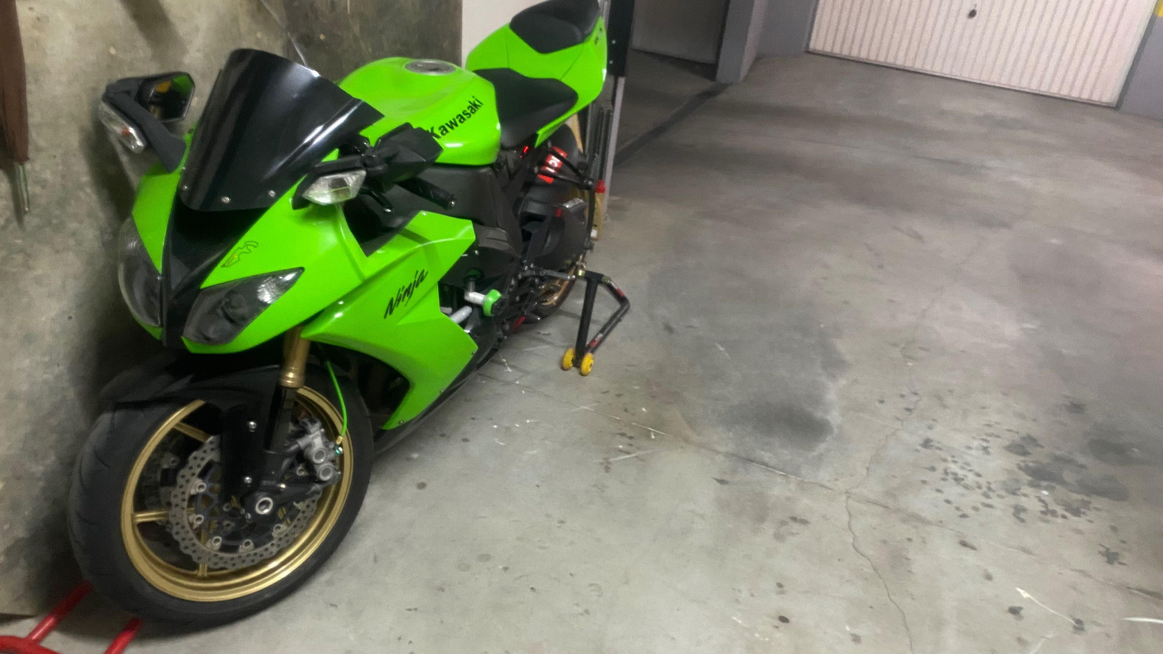Vendo Kawasaki ZX10R