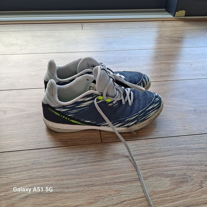 Buty sportowe halówki dla chłopca rozmiar 37 kipsta