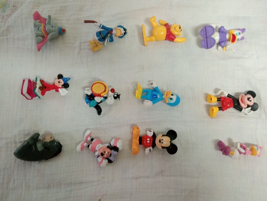 12 Miniaturas de bonecos da Disney
