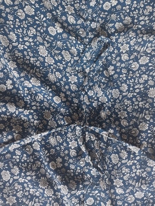 Vestido sem mangas com cinto