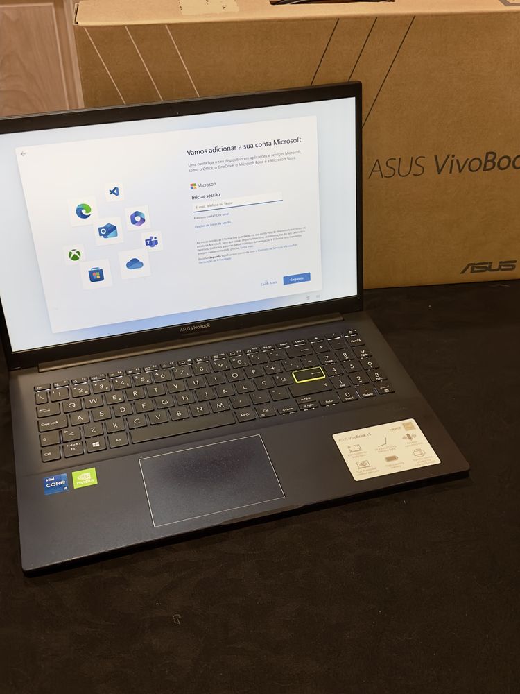 ASUS VivoBook 15  Intel Core i5-1235U/16GB/512GB SSD/15.6