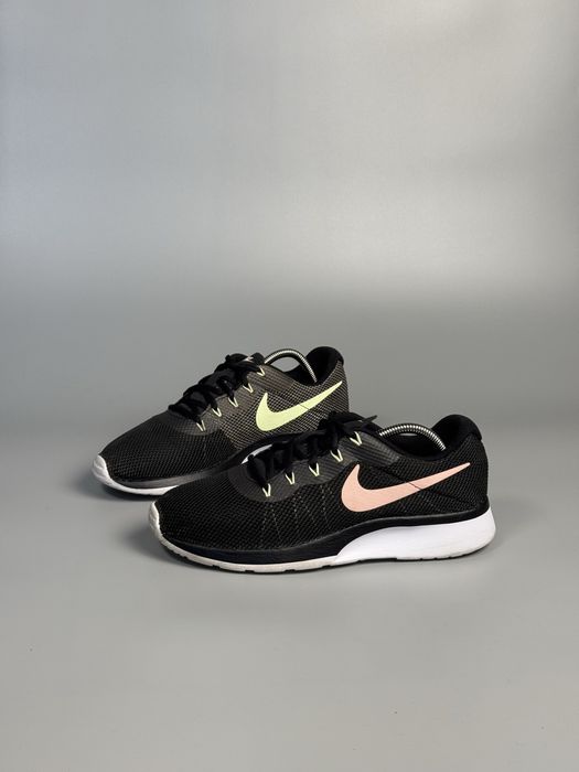 Кросівки Nike Tanjun Racer Оригінал