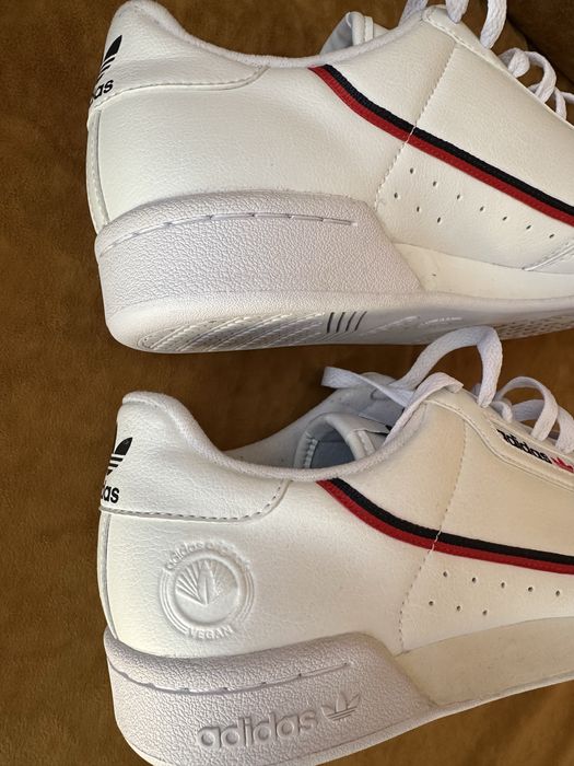 Кросівки чоловічі білі Adidas Continental 80 Vegan розмір 45 1/3 29 см