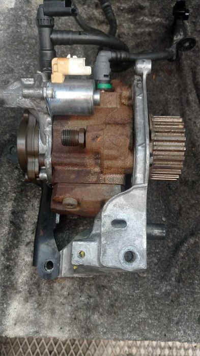 Bomba Injetora Peugeot 5008 1,6hdi 115cv  ref: 9 6 7 2 6 0 5 3 8 0