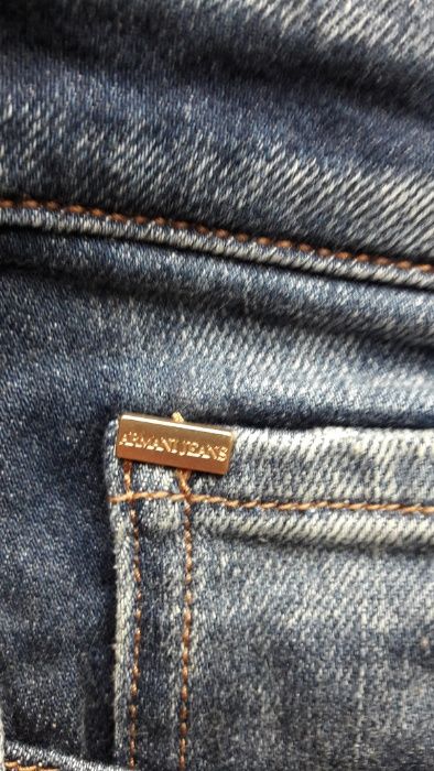 Spodnie ARMANI JEANS boyfriend długość 7/8 r 26