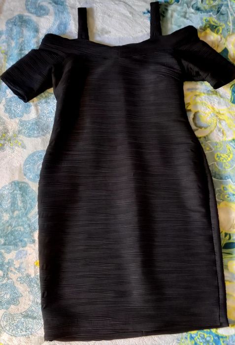 Шикарне плаття по фігурі