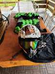 Kask cross i zbroja