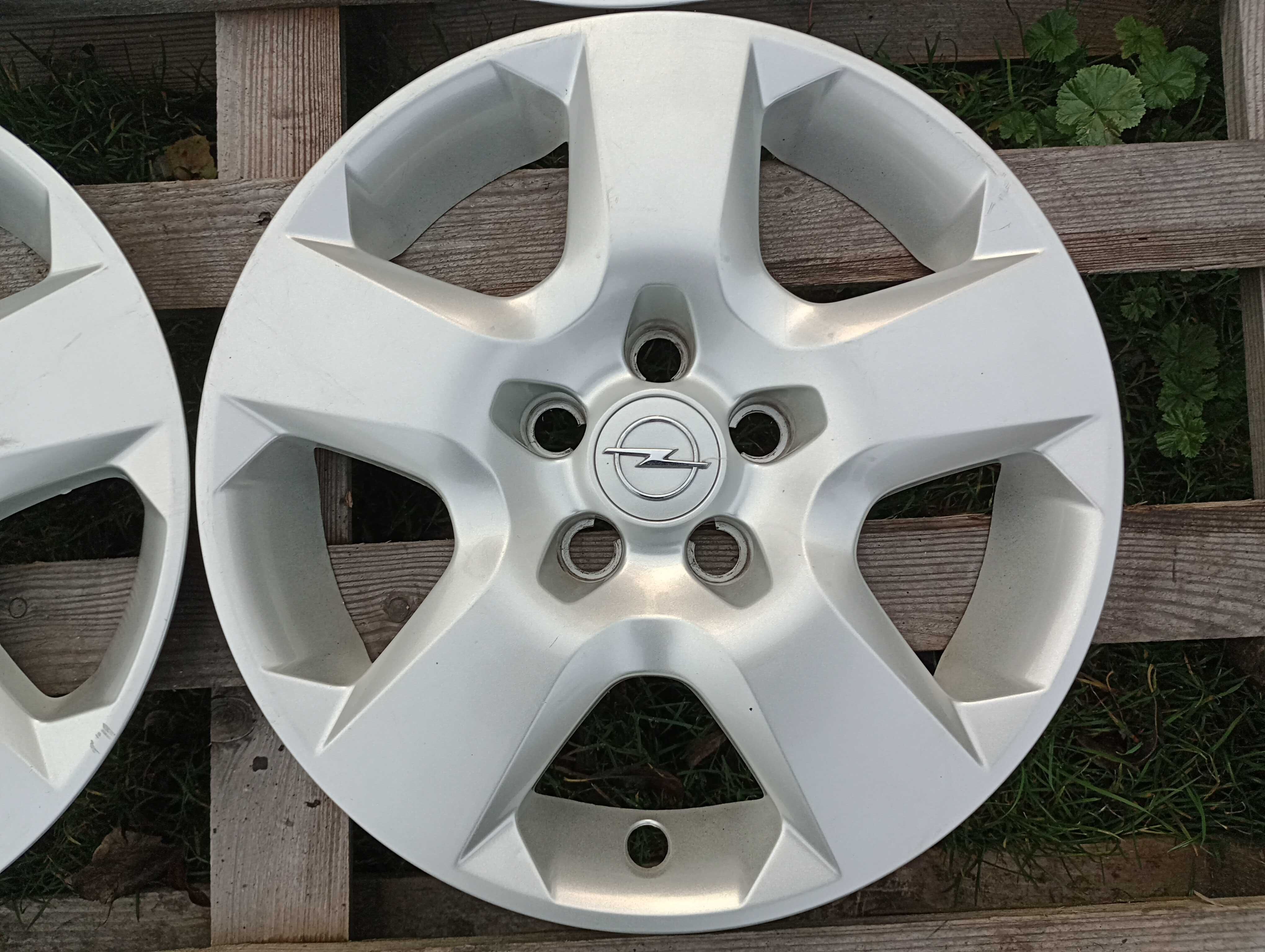 Kołpaki STRUKTURALNE 16 cali OPEL Astra Zafira Vectra Insignia