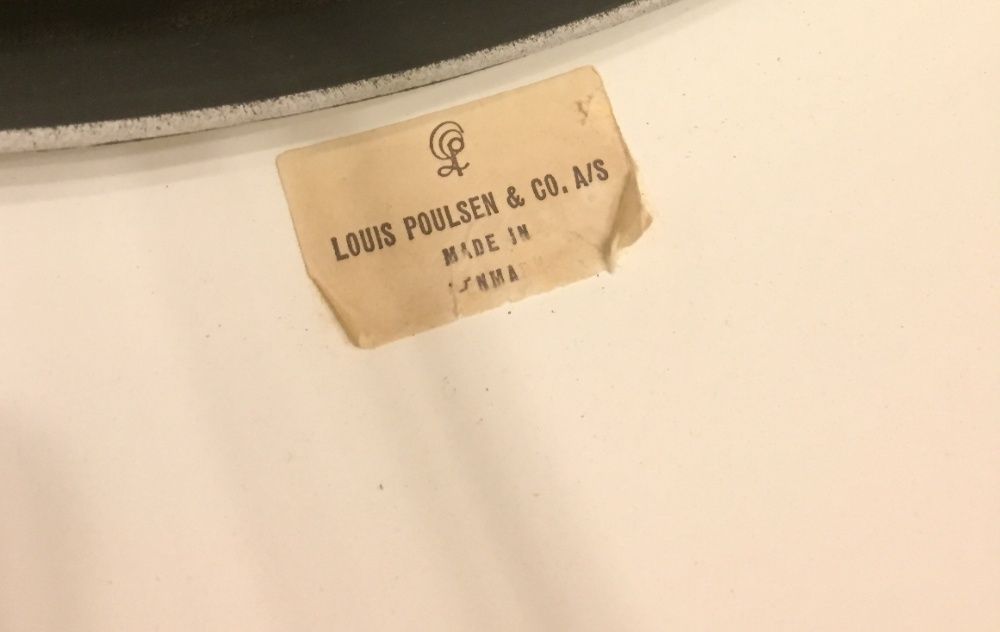 Candeeiro AJ Royal 500, Arne Jacobsen para Louis Poulsen