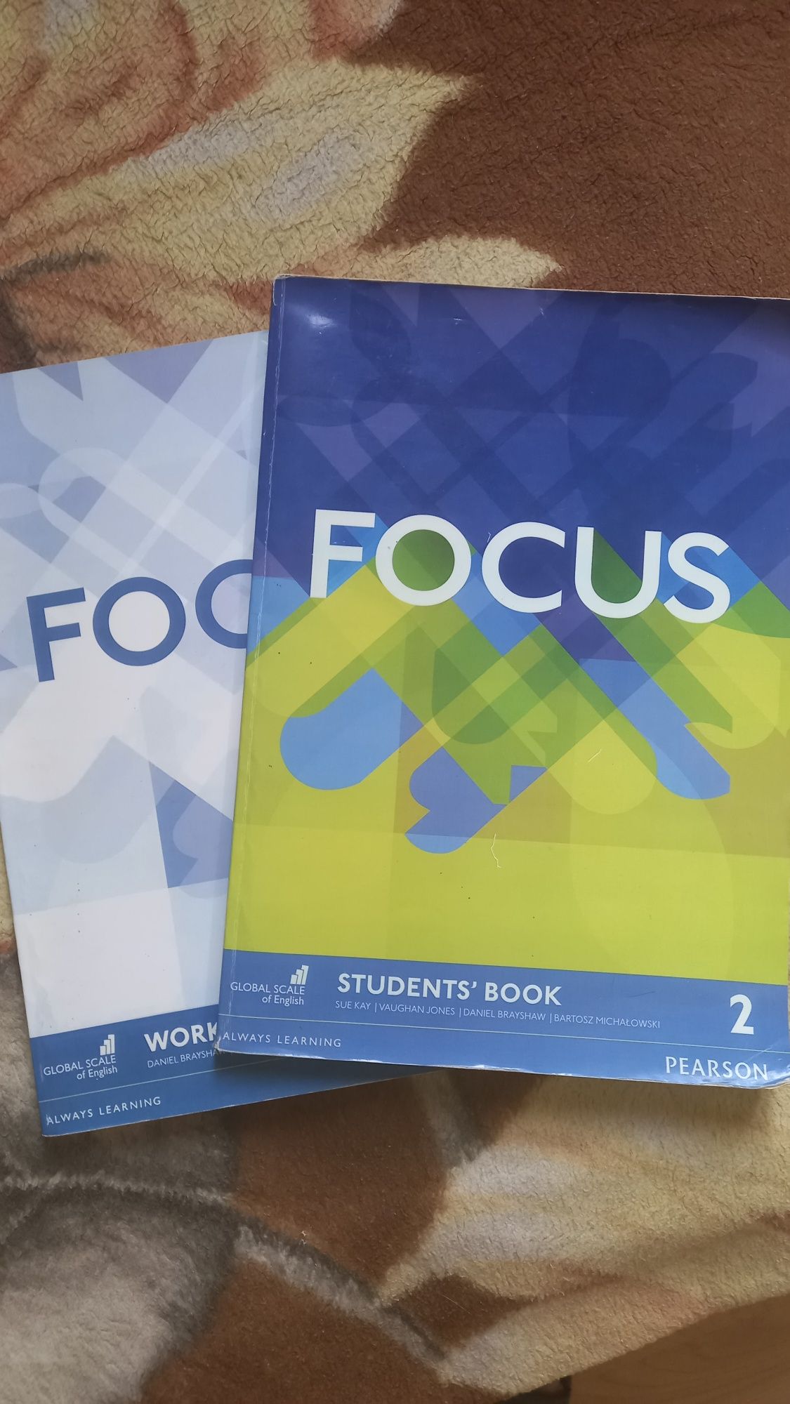 Focus students book,WB