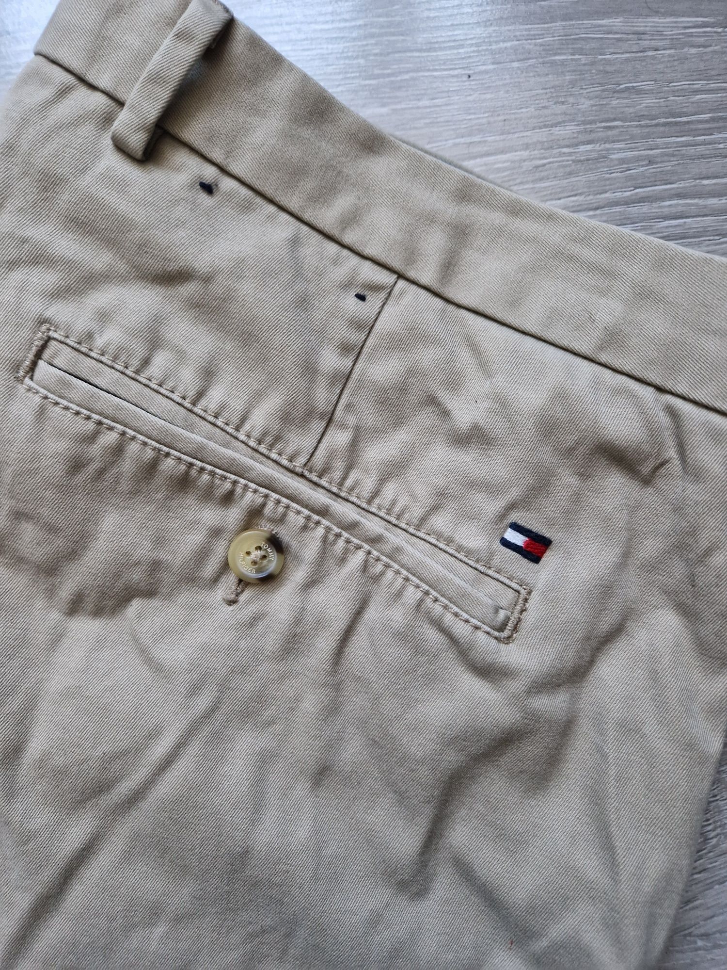 Tommy Hilfiger W36 L34 spodnie chino chinosy TH