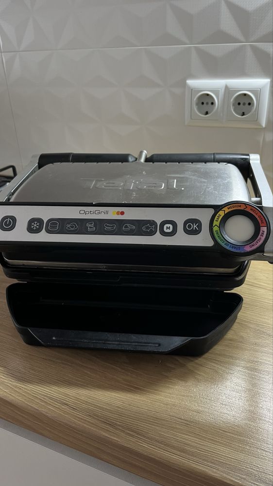 Продам електричний гриль Tefal OptiGrill