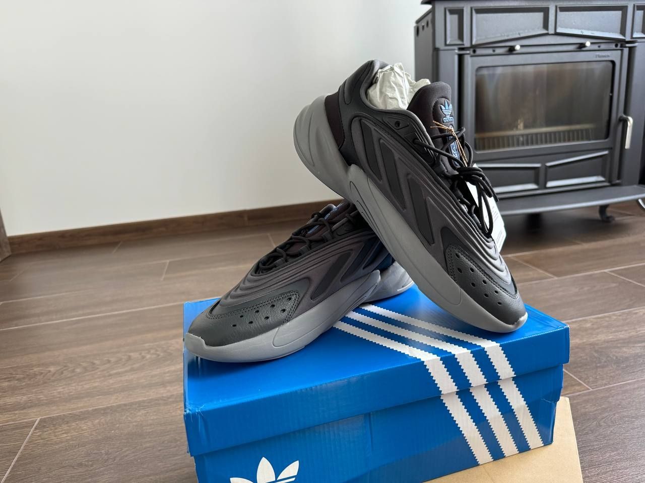 Adidas Ozelia Originals H04250