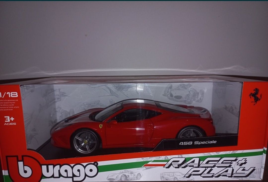 Bburago Ferrari 458 Speciale, skala 1:18