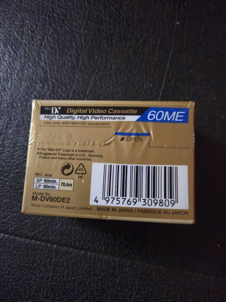 JVC Digital Video Cassette (Mini-DV) - 2Pack Selado