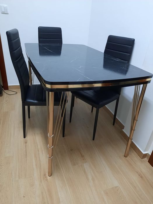 Mesa cozinha + 3 cadeiras