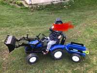 Дитячий трактор з прицепом