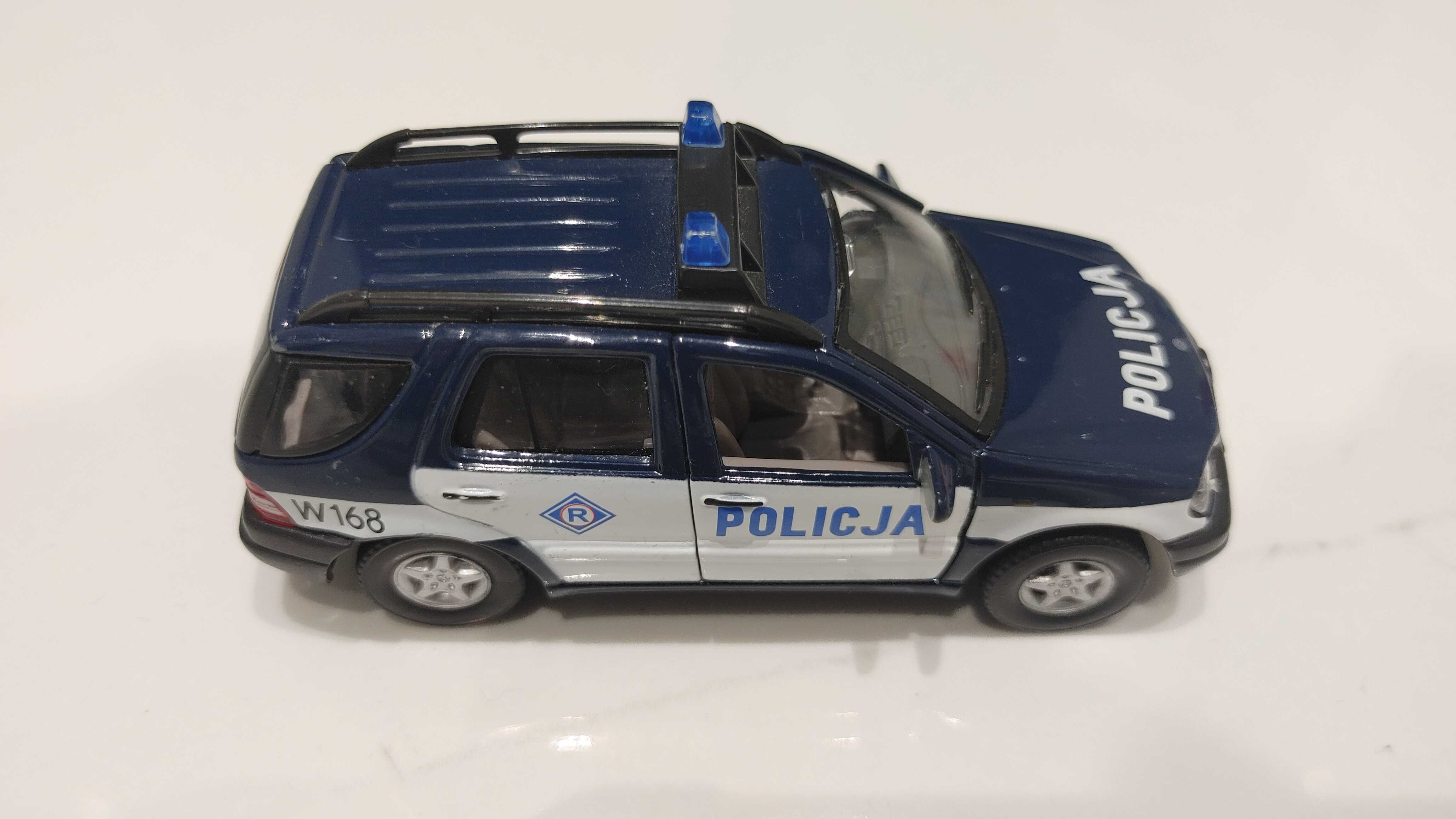 Hongwell Cararama Mercedes Benz M-Class Policja Police 1:43