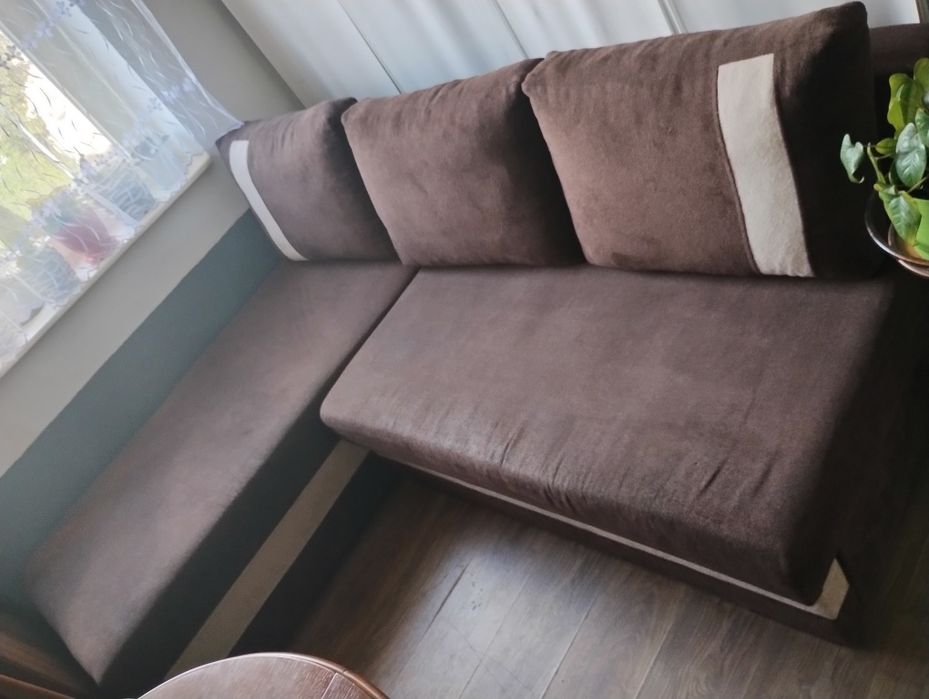 Kanapa narożna rozkładana