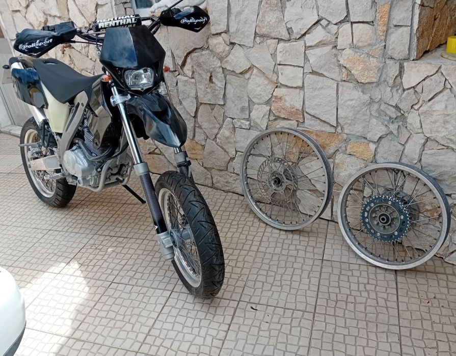 AJP PR4 Enduro Matriculada/troca.