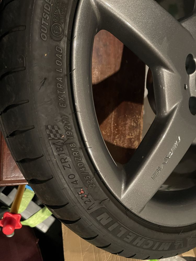 Jantes 18 mercedes AMG 2+2 com pneus Michelin Pilot Sport