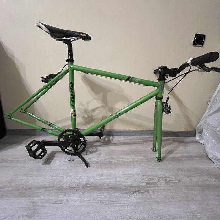 Велосепед типа фикс без колес