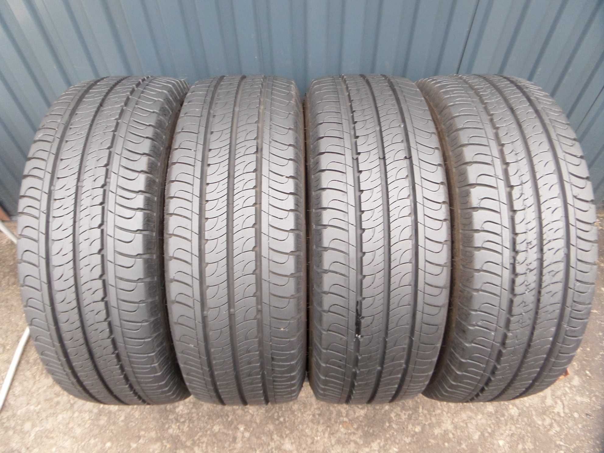 29. Opony lato 215/65/16C