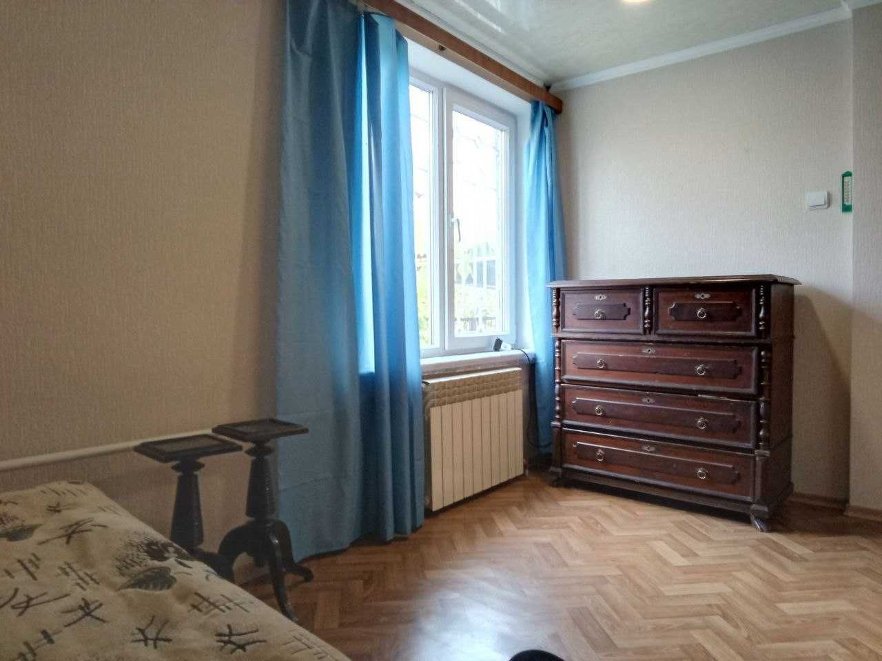 Продаю 3-поверхову зимову дачу на р. Дніпро за Любимівкою