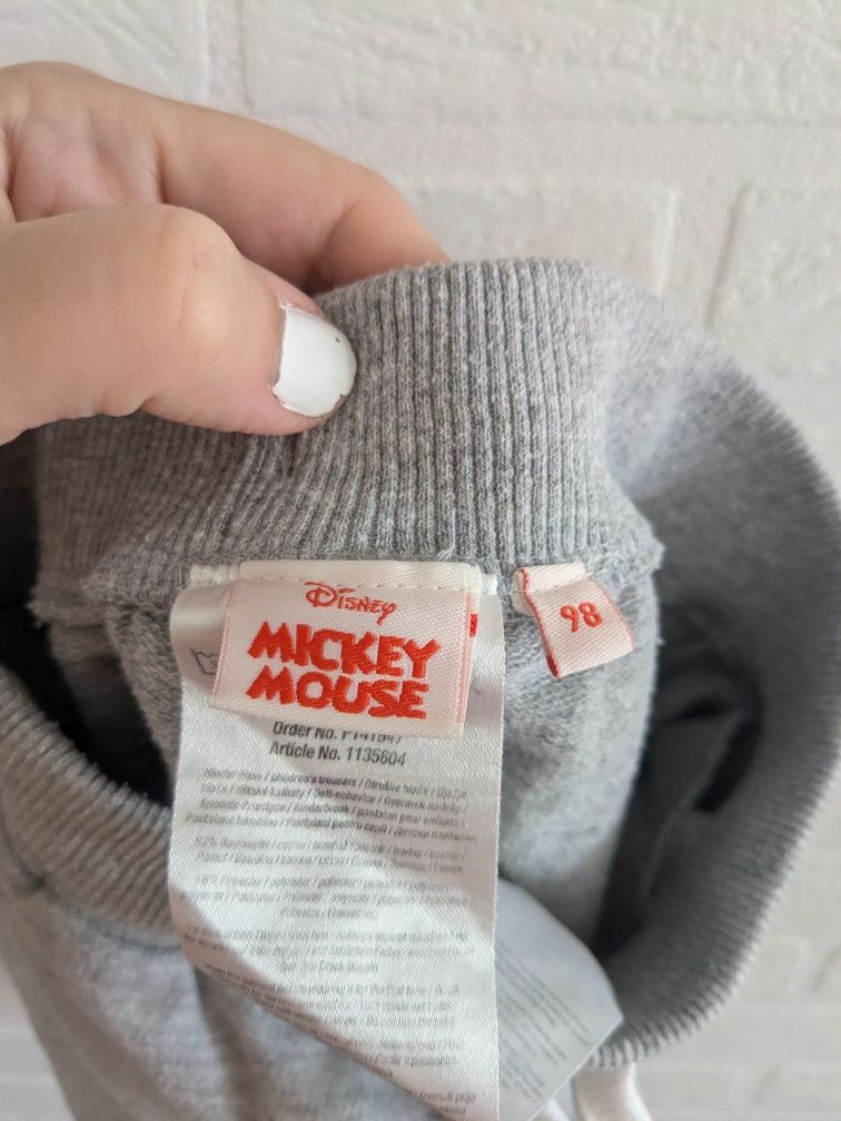 Spodenki dla chłopca Mickey Mouse r.98