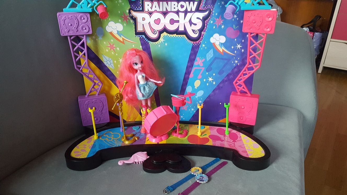 Scena Rainbow Rocks Equestria Girls z lalka Pinkie Pie Gratisy j. nowa
