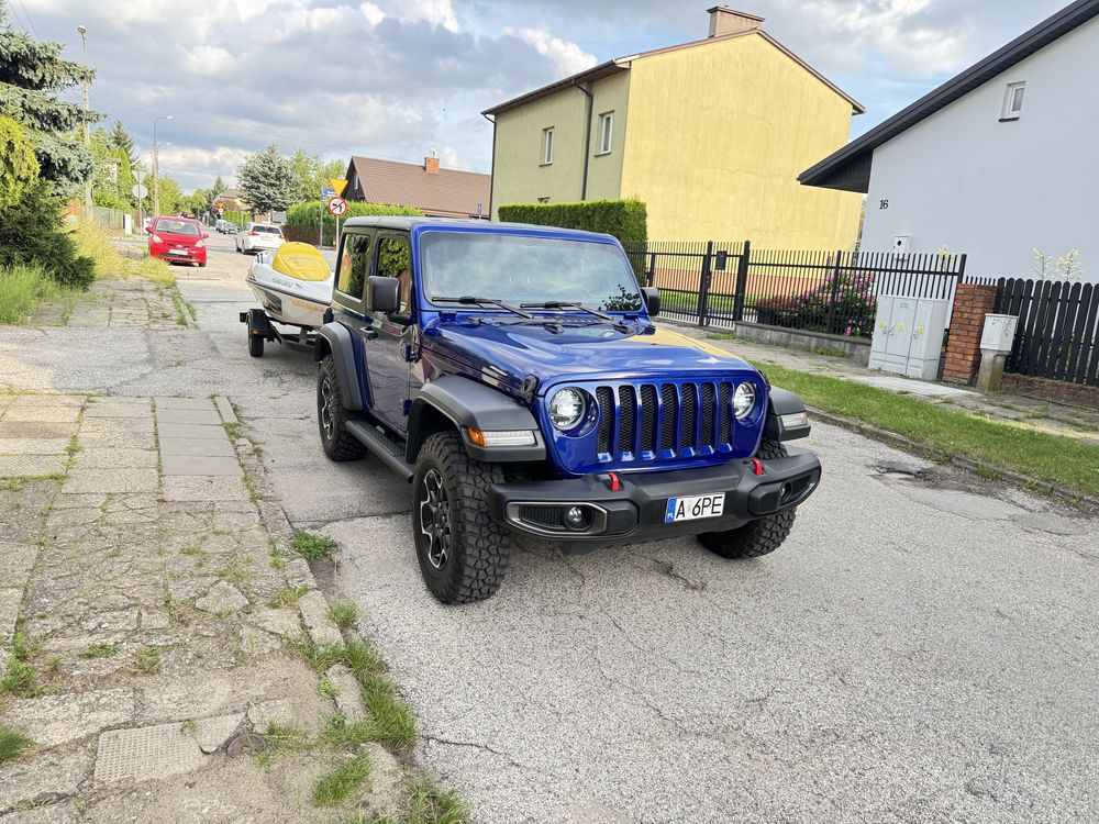 Jeep wrangler 2018 JL automat w zestawie Mlodzieżowym