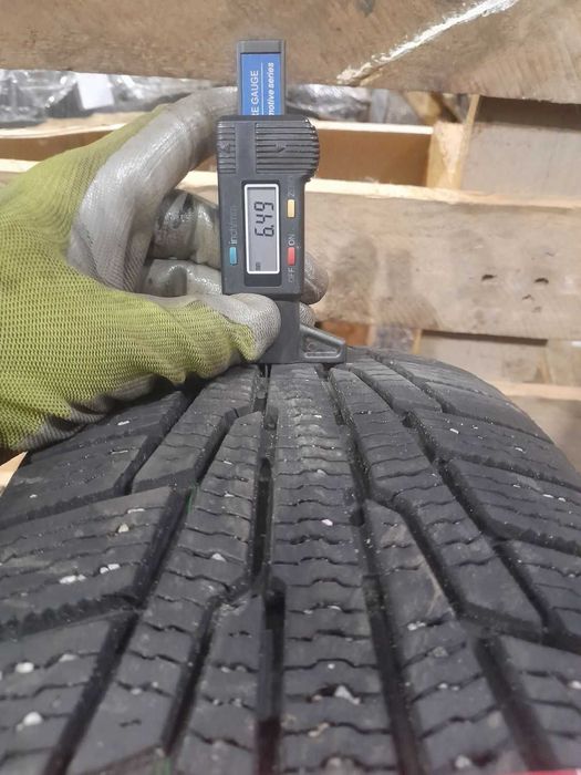 Комплект  Nokian Nordman RS2 185/60 R15 88R XL Б/У 6,5 мм