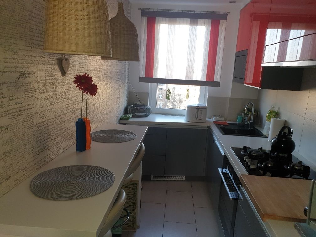 Pokój w 3 pokojowym luksusowym mieszkaniu