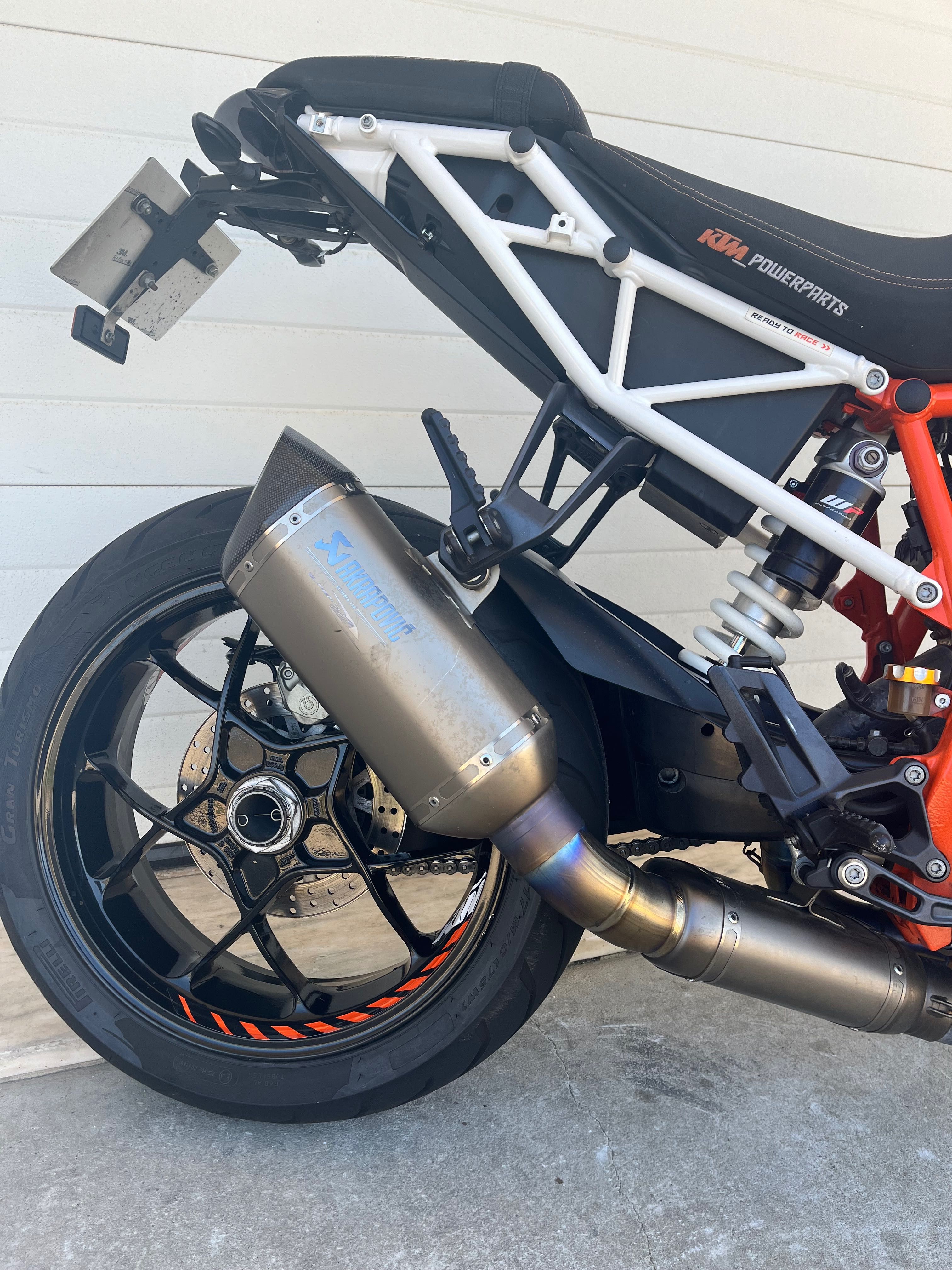 KTM SuperDuke 1290 R vários Extras