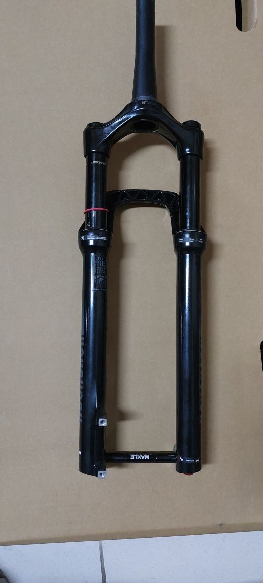 Suspensão ROCKSHOX RECON SILVER RL 29" 100 mm Solo Air Cónico Eixo 15