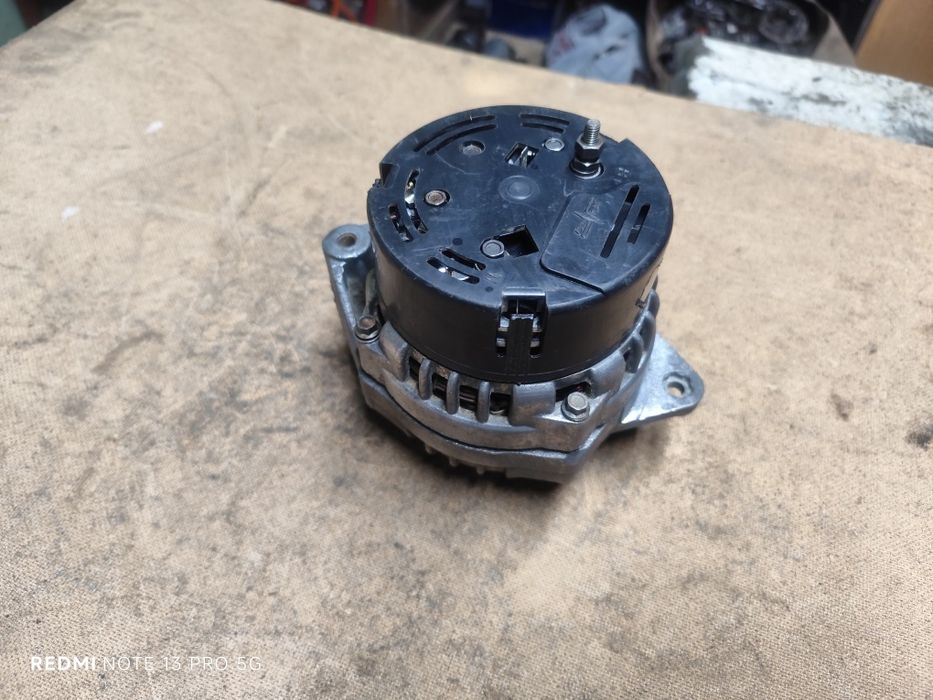 Генератор Ваз 21213,21214,2104,2107 інжектор,нива тайга. Оригінал 80А.