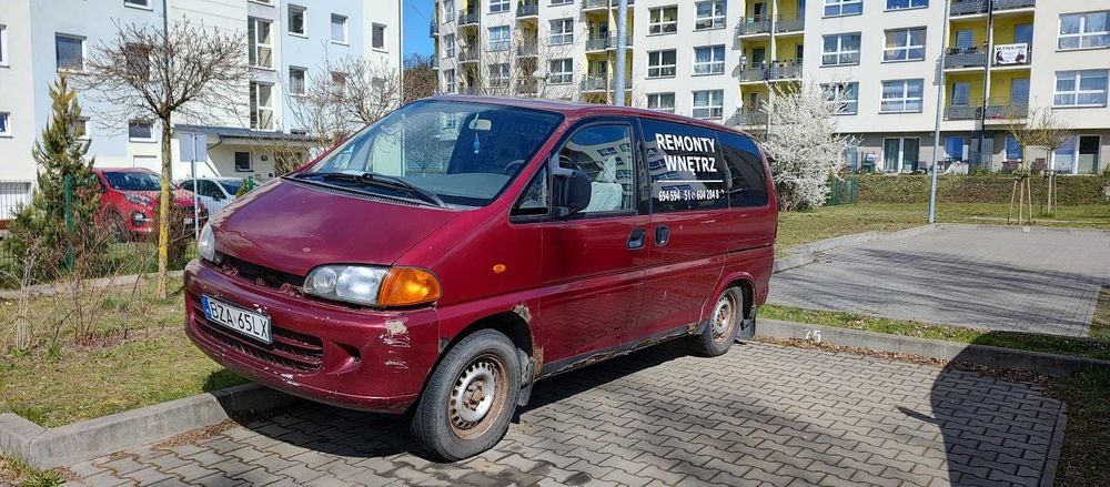 Mitsubishi Space Gear 2.0 Delica L400