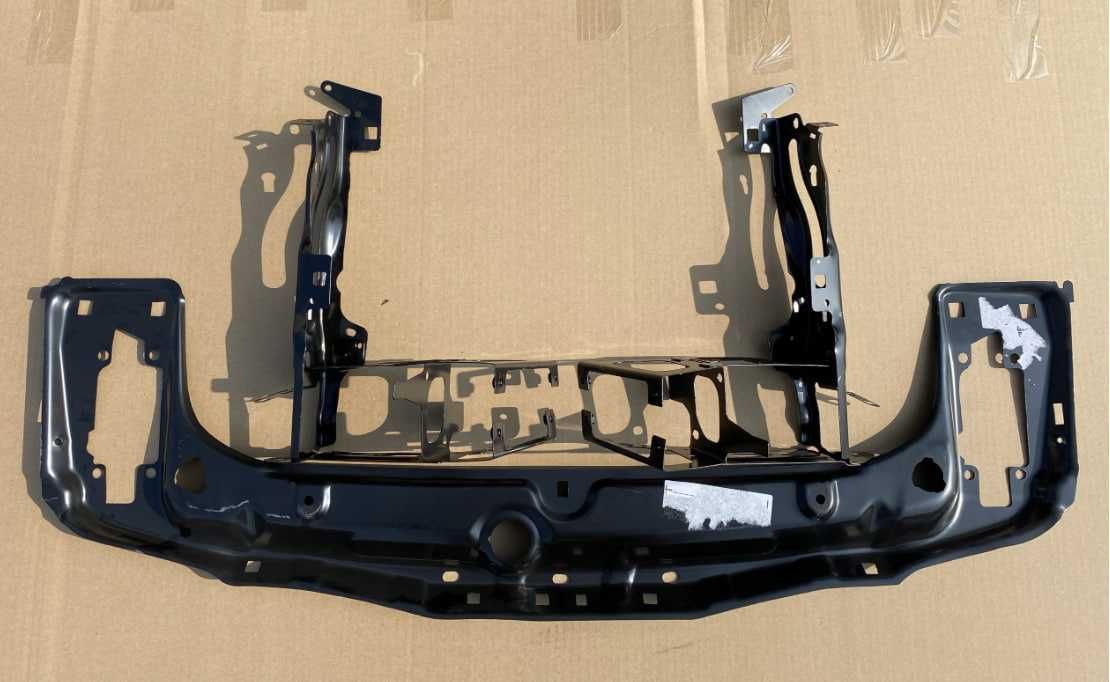 Передня панель BMW F30 F31 F32 F20 F36 F34 Планка 51647245786