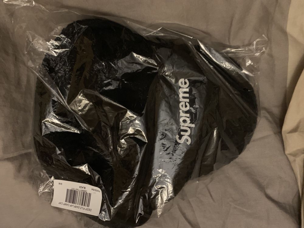 Supreme Deep Pile Earflap Camp Cap Black S/M