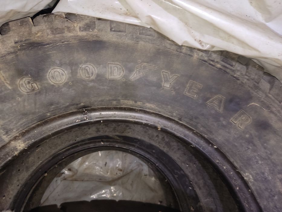 Opony Good Year 38x14.00-20 BKT 14.00-20 , 1400-20 , 14.00r20